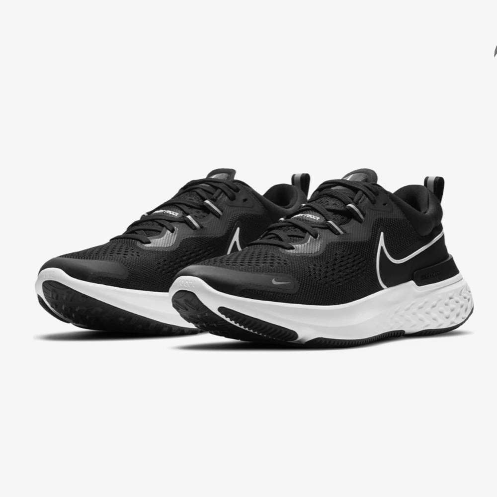 NIKE Miler React Mens Shoes